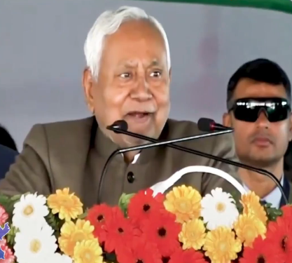 नीतीश कुमार की 'समृद्धि यात्रा' मुजफ्फरपुर में: 853 करोड़ की योजनाओं का तोहफा और 1 करोड़ नौकरियों का बड़ा संकल्प