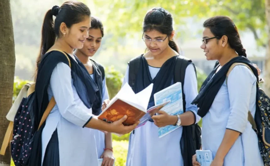 बिहार में RTE का महा-घोटाला? 80 हजार बच्चों के भविष्य पर स्कूलों ने जड़ा ताला, 8 हजार से ज्यादा निजी स्कूल निकले 'डिफॉल्टर'!..