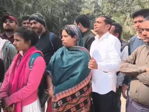 भविष्य अधर में, अभ्यर्थी सड़क पर: TRE-4 वैकेंसी के लिए पटना में अभ्यर्थियों का हल्लाबोल, सरकार को दी सीधी चेतावनी…