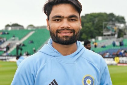 कभी क्रिकेट किट के लिए नहीं थे पैसे, आज हैं 20 करोड़ के मालिक; जानें रिंकू सिंह के 'शून्य से शिखर' का सफर...