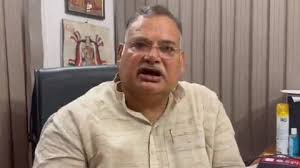 रेटिना की समस्या से जूझ रहे मुन्ना शुक्ला, IGIMS में चल रहा इलाज...