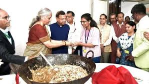 हलवा सेरेमनी के बाद अधिकारी क्यों 'लॉक' हो जाते हैं? बजट का ये राज़ क्या है?...