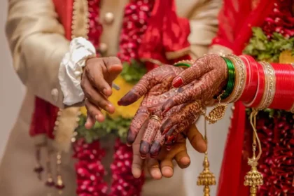 मोतिहारी सनसनी: दुल्हन बनी 'फरार', पति रह गया लाचार; 1 लाख कैश और गहनों पर भी साफ किया हाथ...