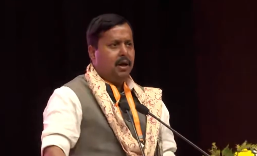 नितिन नवीन के स्वागत में 'रंगभेद' भूला समर्थक: भगवा सैलाब के बीच लहराया काला गमछा, बना चर्चा का विषय