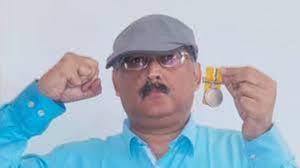 दूसरों पर उंगली, पर खुद के दामन पर 'यौन शोषण' के दाग! NEET मामले में सरकार को कोसने वाले अमिताभ दास का पुराना काला चिट्ठा आया सामने...