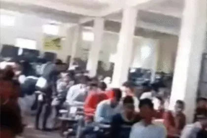 सीवान मैट्रिक परीक्षा विवाद: परीक्षा केंद्र के अंदर से फेसबुक लाइव करना पड़ा भारी,SDM अनिता सिन्हा ने दिए सख्त कार्रवाई के आदेश...