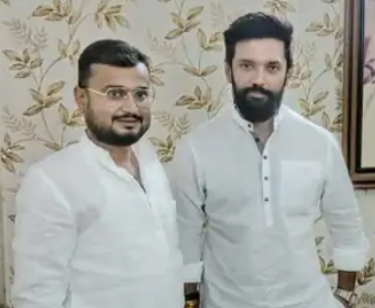 मुजफ्फरपुर में भीषण सड़क हादसा: डिवाइडर से टकराकर पलटी तेज रफ्तार कार, लोजपा (रा.) के युवा नेता अमन कुमार का निधन…