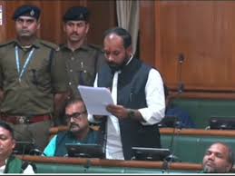 बजट सत्र में गूंजी चनपटिया विधायक की 'अनोखी मांग'— ब्लड रिपोर्ट बताएगी शराबबंदी की हकीकत...