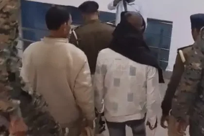 शर्मसार हुआ सहरसा: खेलती बच्ची को अगवा कर पड़ोसी ने किया दुष्कर्म, मासूम के शरीर पर चोट के गहरे निशान; आरोपी गिरफ्तार...