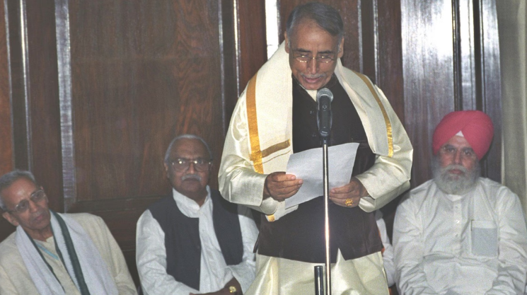 किंग महेंद्र: वो 'धनकुबेर' जिनके 'प्रसाद' से कांग्रेस, राजद और जदयू सबकी सियासी झोली भरी