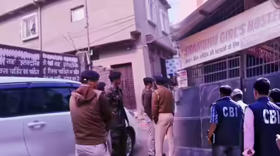 शंभू गर्ल्स हॉस्टल केस: वार्डन का नाम तक नहीं बता पाई CBI, सफाईकर्मी के 'अनपढ़' होने की दलील पर जज ने जमकर लताड़ा...