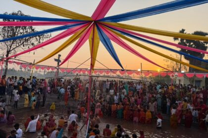 नहाय-खाय से पारण तक: रघुनाथगंज सूर्य मंदिर में कैसे मना लोक आस्था का महापर्व छठ,देखिए फोटो...