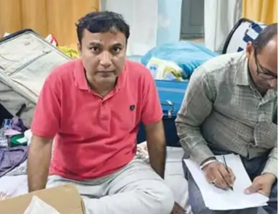 बिहार में बड़ी कार्रवाई: शिवहर के DDC के 4 ठिकानों पर रेड, 1.84 करोड़ की बेनामी संपत्ति के आरोप में घिरे BAS अधिकारी!..