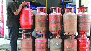 LPG सिलेंडर की किल्लत? अब टेंशन खत्म! बिहार सरकार ने जारी किया स्पेशल हेल्पलाइन नंबर, एक कॉल पर दूर होगी हर परेशानी...