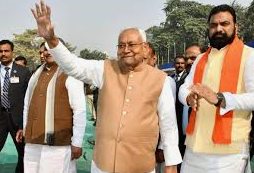 नीतीश कुमार का बड़ा तोहफा: बेगूसराय में नेचर पॉलीप्लास्ट का उद्घाटन, अब दूसरे राज्यों से नहीं मंगानी होंगी कुर्सियां...