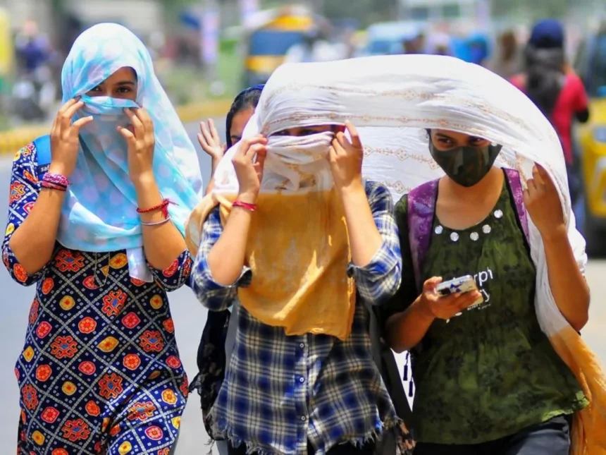 बिहार में अचानक क्यों बदला मौसम? पश्चिमी विक्षोभ ने बढ़ाई टेंशन, जानें आपके शहर का तापमान और अपडेट...