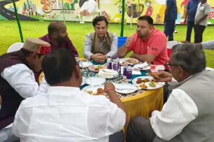 Bihar Politics: राज्यसभा चुनाव से पहले तेजस्वी-अख्तरुल की बड़ी बैठक, क्या NDA का गेम बिगाड़ देगा महागठबंधन?...