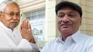 बिहार में सियासी भूचाल! MLC पद छोड़ने के बाद नीतीश के 'बदले हुए साइन' पर विवाद, क्या BJP का है कोई गुप्त प्लान?...