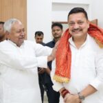 नीतीश कुमार से अरविंद कुमार सिंह की मुलाकात, बिहार के विकास और सामाजिक मुद्दों पर हुई विस्तृत चर्चा