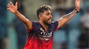 RCB के लिए खेलने को बेताब नुवान तुषारा! बोर्ड ने रोका रास्ता तो कोर्ट पहुंचे खिलाड़ी, क्या खेल पाएंगे IPL 2026?...
