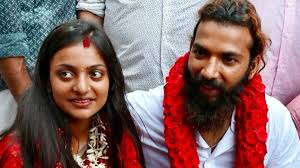 Monalisa Viral Case: फर्जी निकला जन्म प्रमाण पत्र, शादी के वक्त सिर्फ इतनी थी उम्र; फंस गए पति फरमान!..